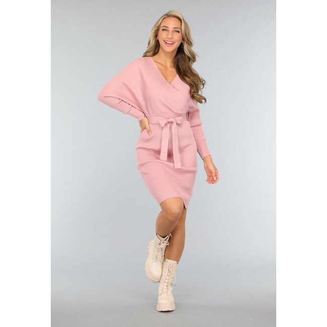 Hellrosa Rippenkleid mit Taillenband