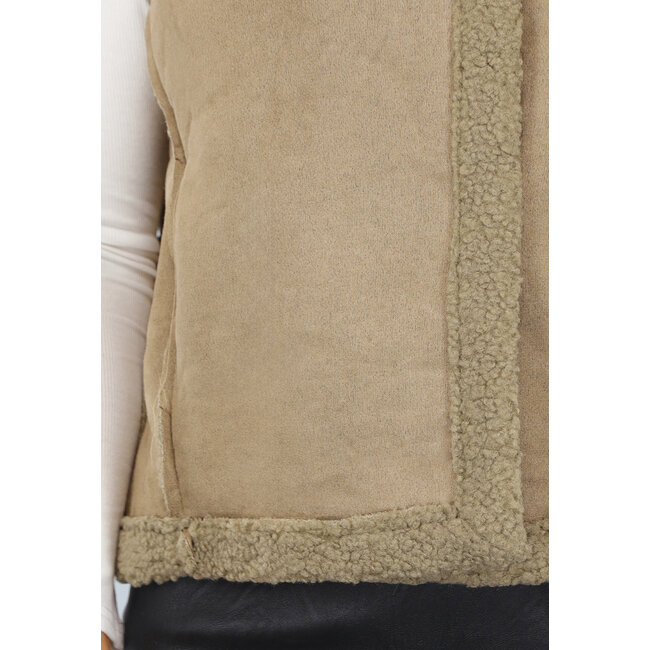 Khaki Bodywarmer mit Teddy-Futter