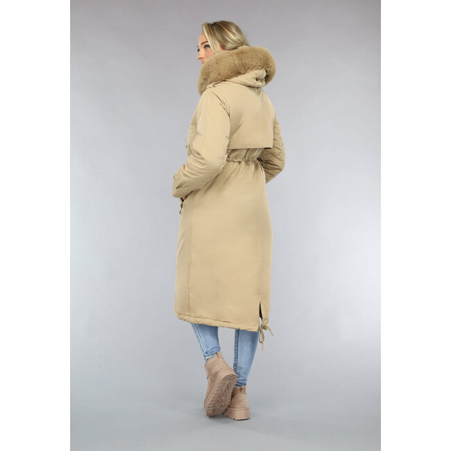 Langer Camel Parka mit Kunstfellkragen