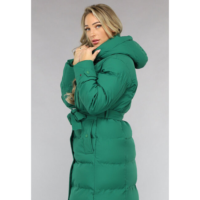 Grüne lange wattierte Winterjacke mit Bund
