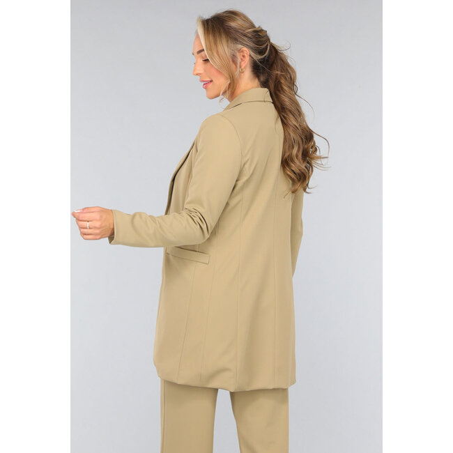 Khakifarbener Stretch-Blazer mit Schulterpolstern