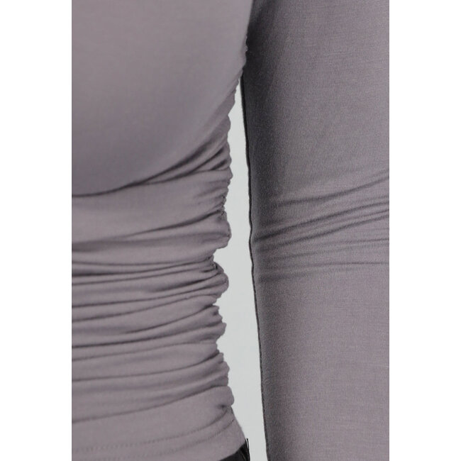 Graues plissiertes One-Shoulder-Top