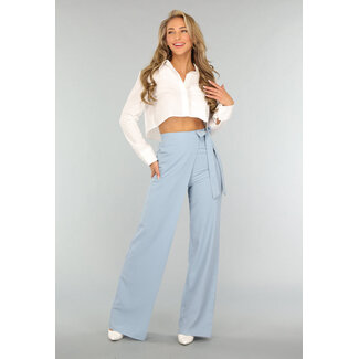 Blaue Hose mit weitem Bein und Schleifendetail
