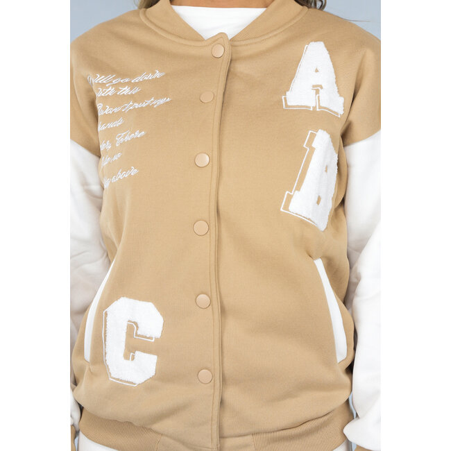 Camel Baseballweste mit Aufnähern