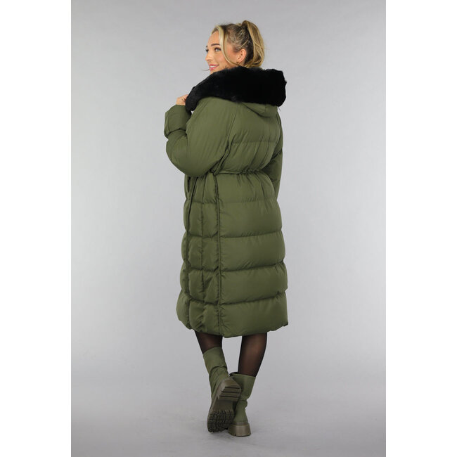 Dunkelgrüne Oversized-Pufferjacke mit Pelzkragen