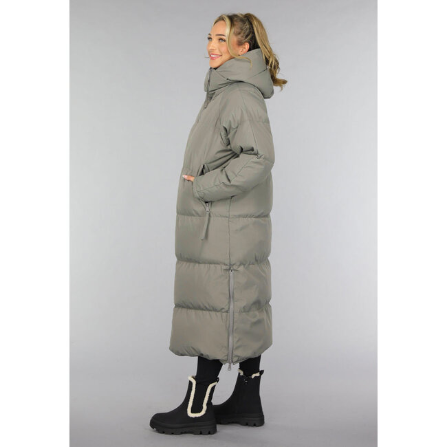 Graue lange Puffer-Winterjacke