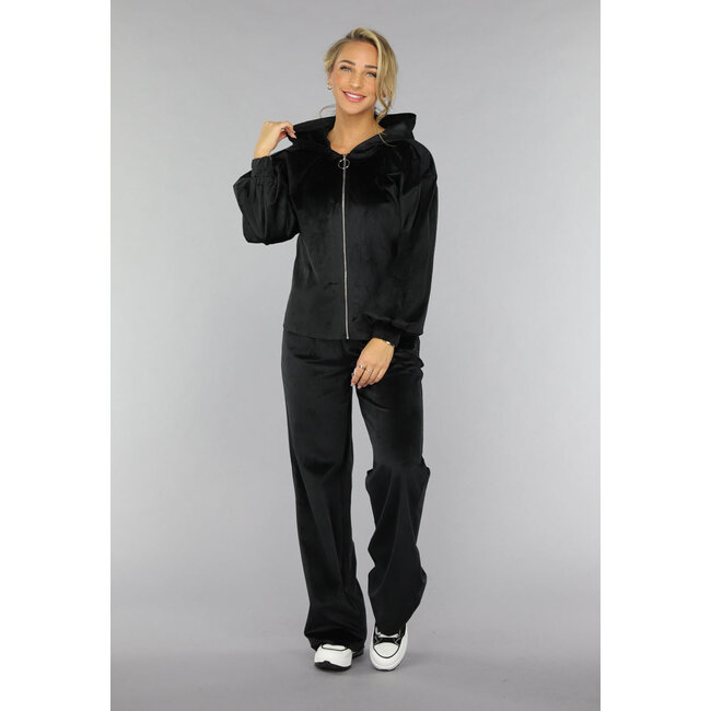 Schwarzer Velours Hausanzug mit weitem Bein