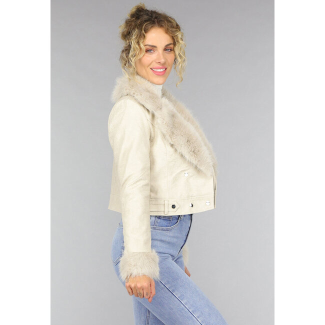 Kurze Beige Kunstpelzjacke