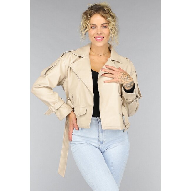 Beigefarbene Jacke in Lederoptik mit Riemen