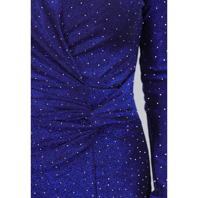 Blaues Glitzer-Reverskleid mit Twist