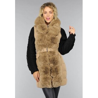 Langer gesteppter Camel Bodywarmer mit Fell