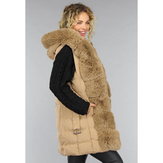 Langer gesteppter Camel Bodywarmer mit Fell