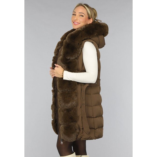 Langer Kunstfell-Bodywarmer in Camel mit Gürtel