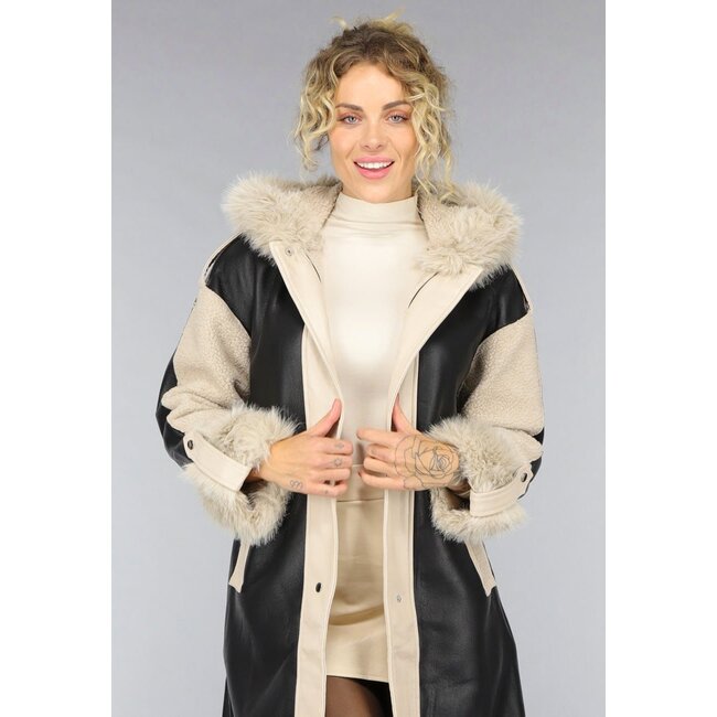 Schwarzer Teddy Trenchcoat mit Pelzkragen