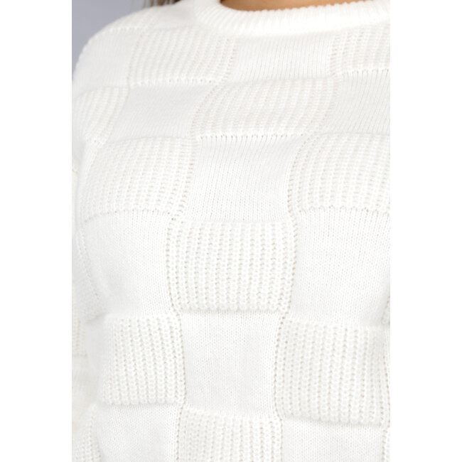 Weißer Zopfstrickpullover mit Blöcken