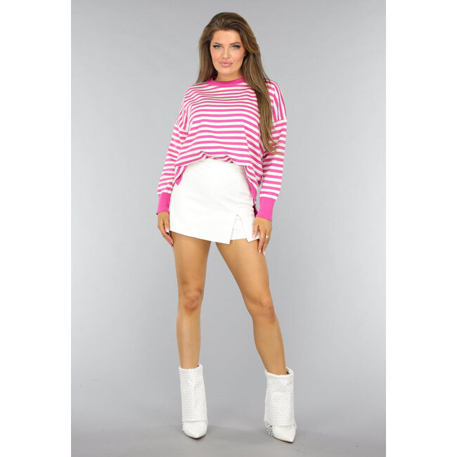 Rosa gestreifter Pullover mit Schlitzen
