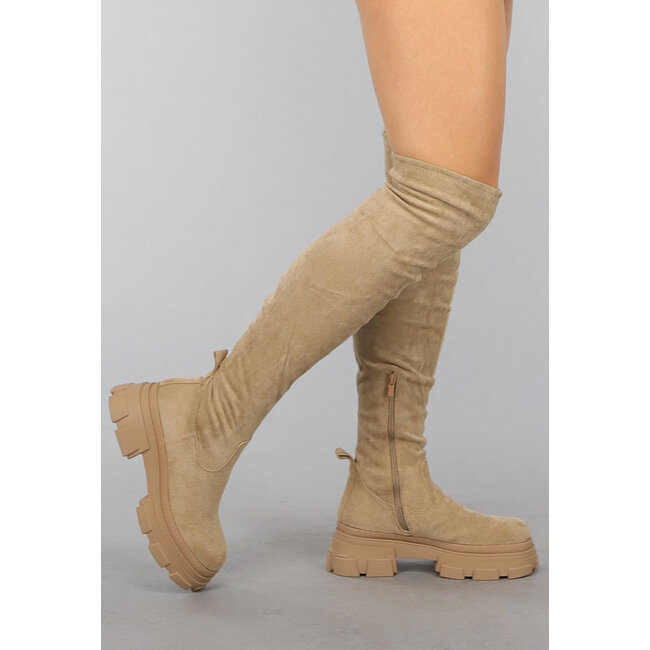Weich gefütterte Taupe Overknee-Stiefel in Wildlederoptik