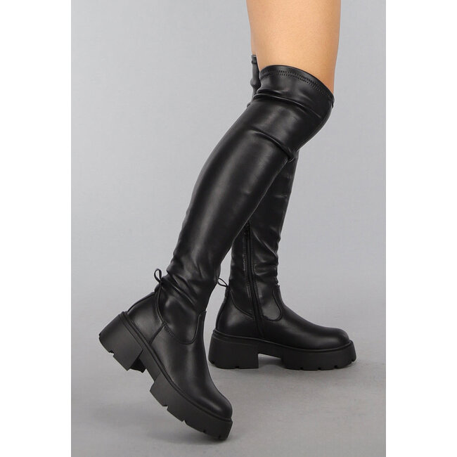 Schwarze Overknee-Stiefel in Lederoptik