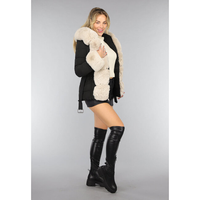 Schwarze Overknee-Stiefel in Lederoptik