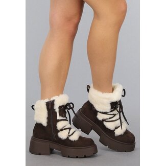 Dunkelbraune Schneestiefel mit Kunstfell