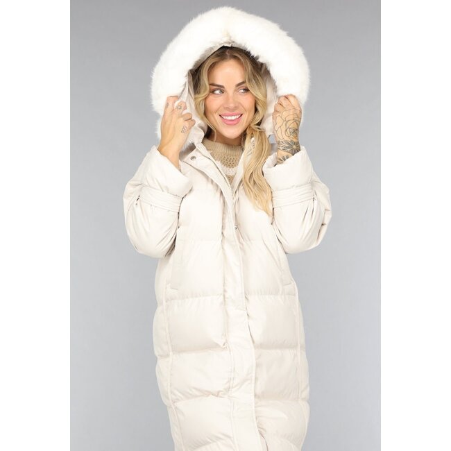 Beige gefütterter langer Wintermantel in Übergröße