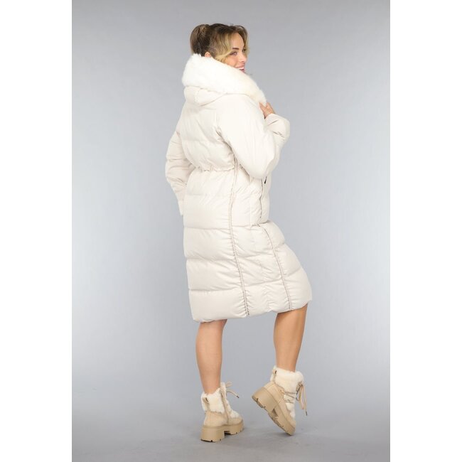 Beige gefütterter langer Wintermantel in Übergröße