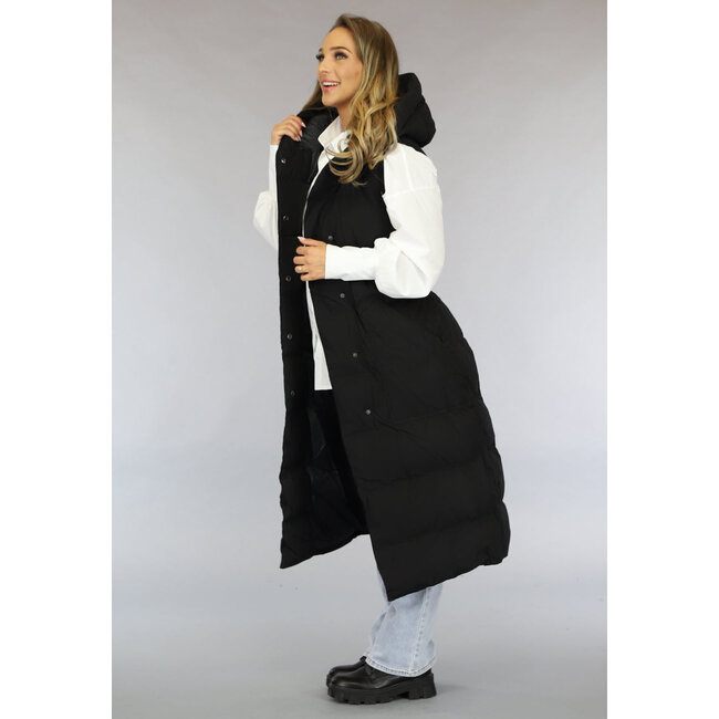 Schwarze Langweste mit Gürtel