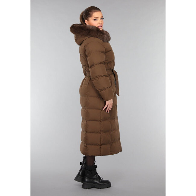 Lange braune Pufferjacke mit Taillenbund