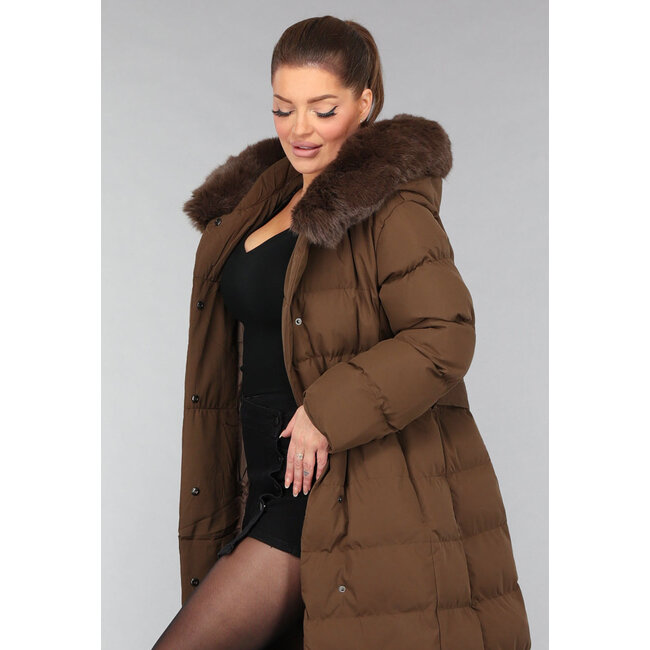 Lange braune Pufferjacke mit Taillenbund