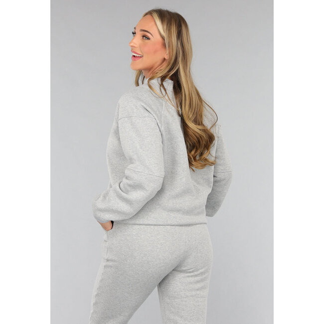 Hellgraues Jogger-Set