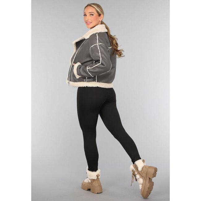 Graue Jacke in Lederoptik mit Teddy-Futter