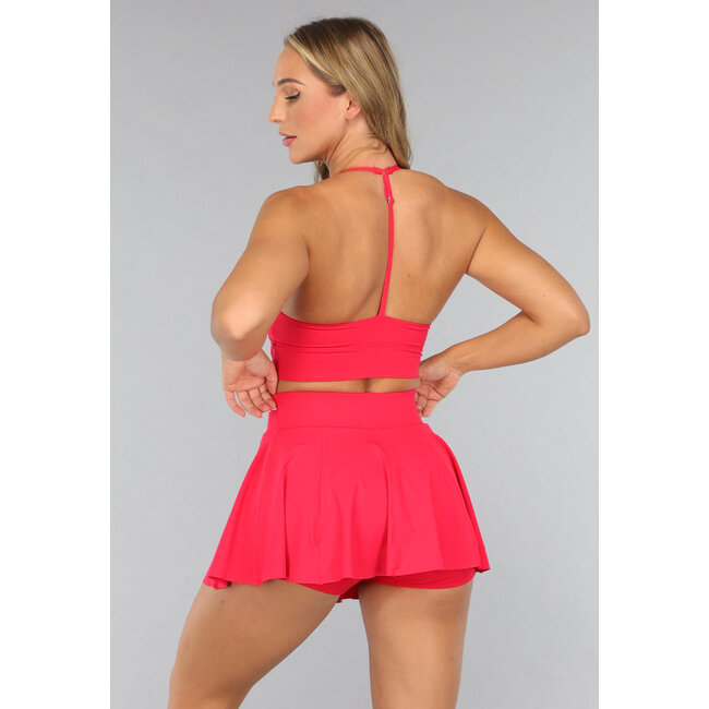 Rotes Sport-Set mit Sport-Skort