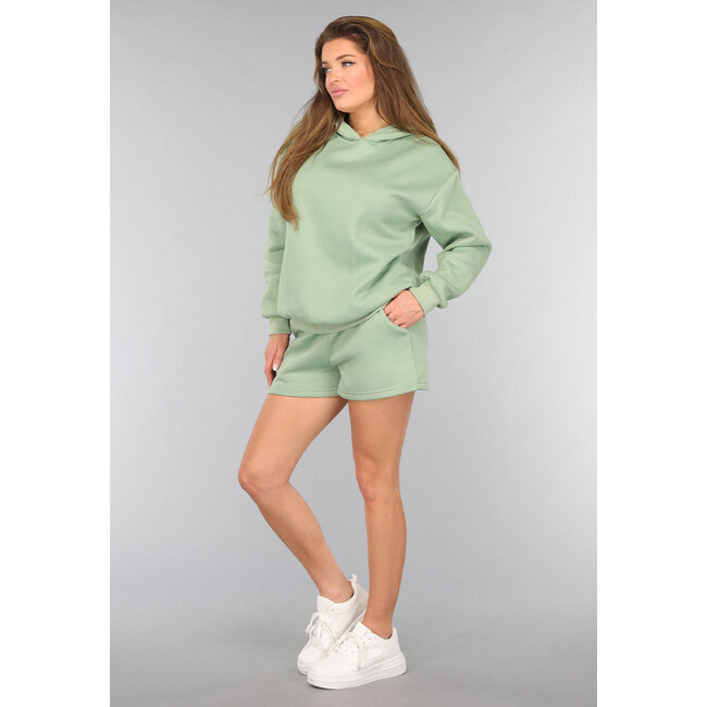 Grünes Short-Set mit Kapuze