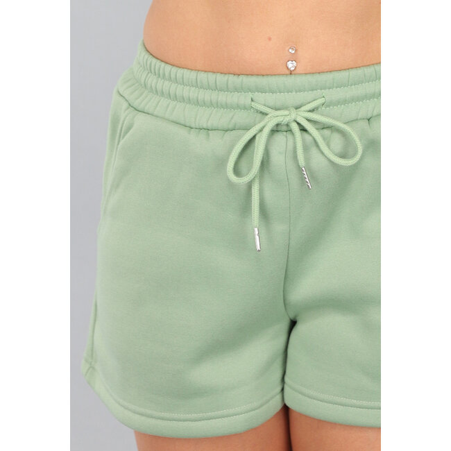 Grünes Short-Set mit Kapuze