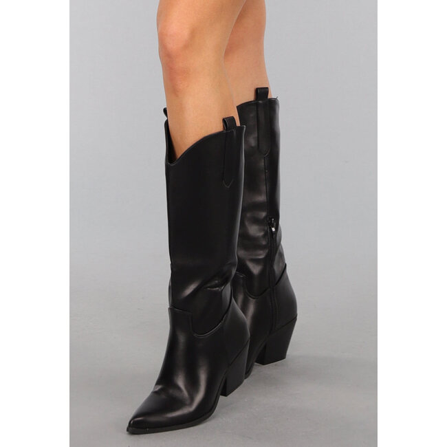 Schwarze hohe Cowboystiefel