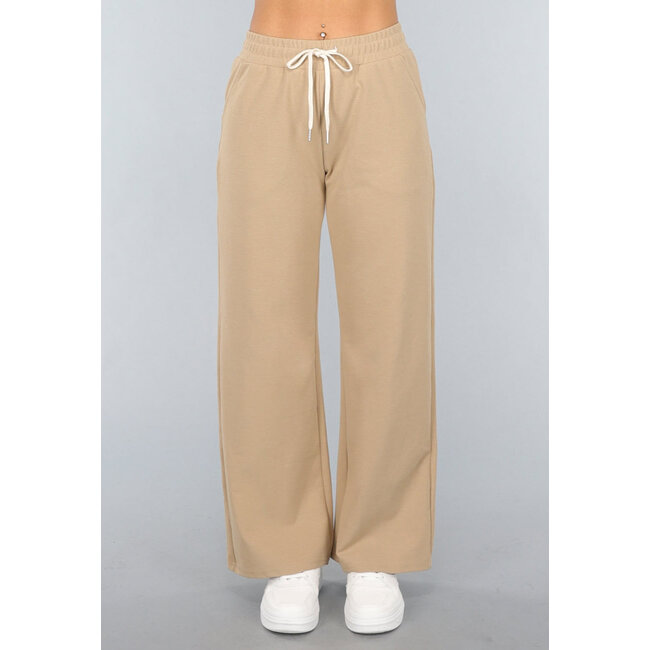 Beige Jogginghose mit weitem Bein
