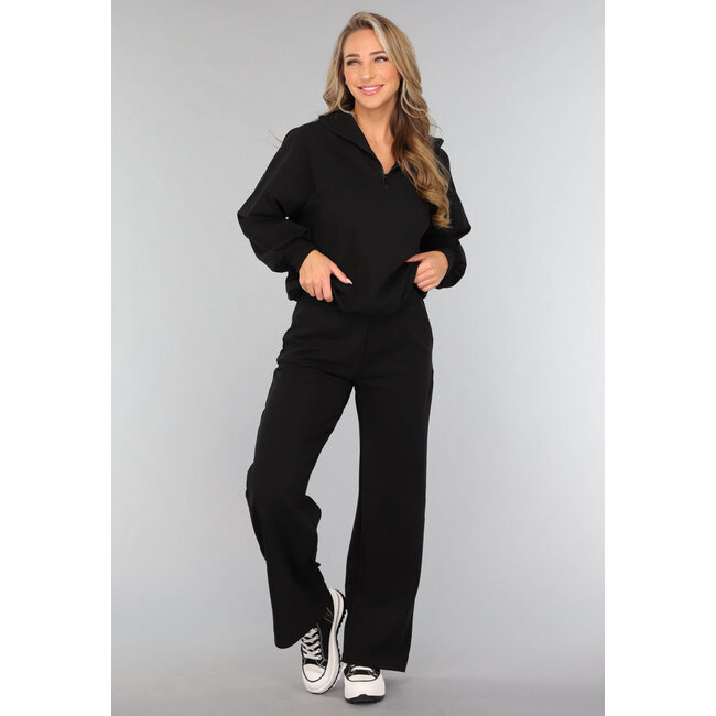 Schwarzer Jogger mit weitem Bein