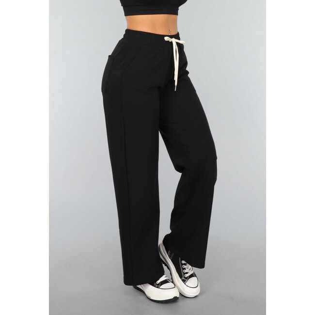 Schwarzer Jogger mit weitem Bein