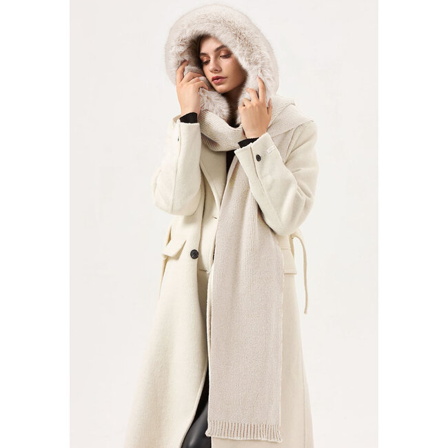 Gestrickte Kapuze mit Pelzkragen und festem Schal