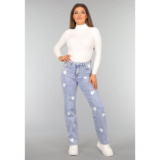 Weißer Rippen-Rollkragenpullover mit langen Ärmeln