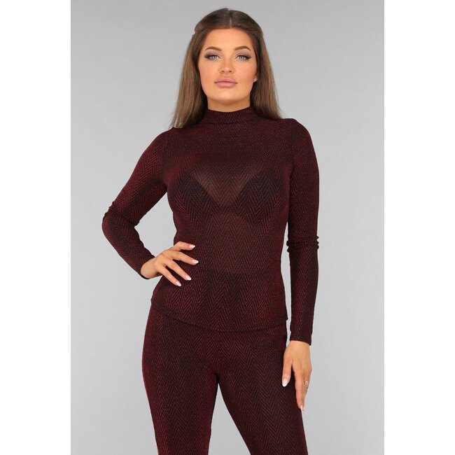 Rotes langärmeliges Top mit Zickzack-Muster
