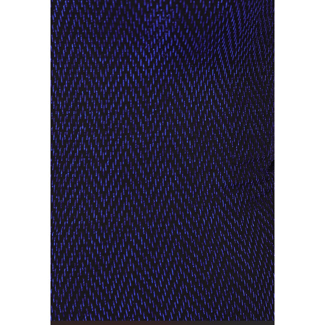 Blaues Glitzertop mit kleiner Farbe