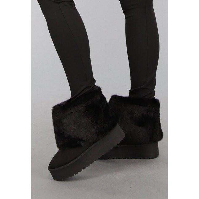 Kurze schwarze Kunstfell-Schneestiefel