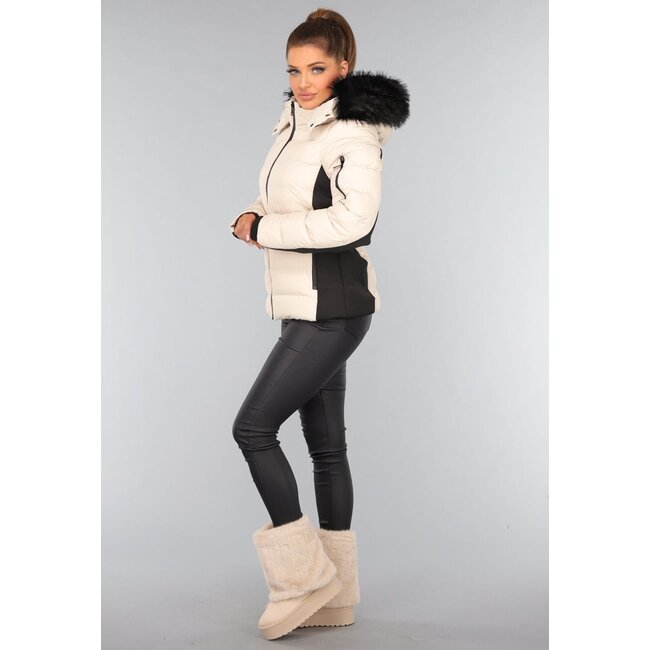 Beige Kunstfell-Stiefel mit Plateau