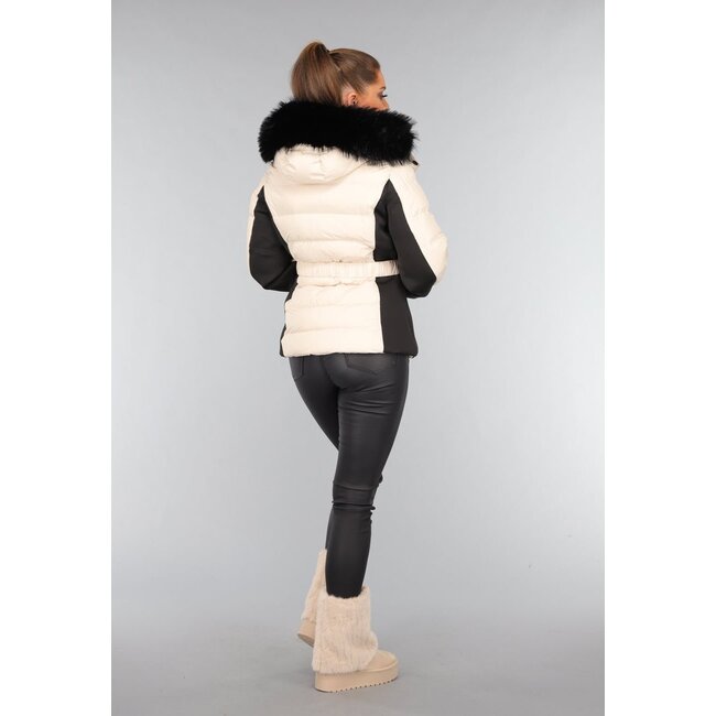 Beige Kunstfell-Stiefel mit Plateau