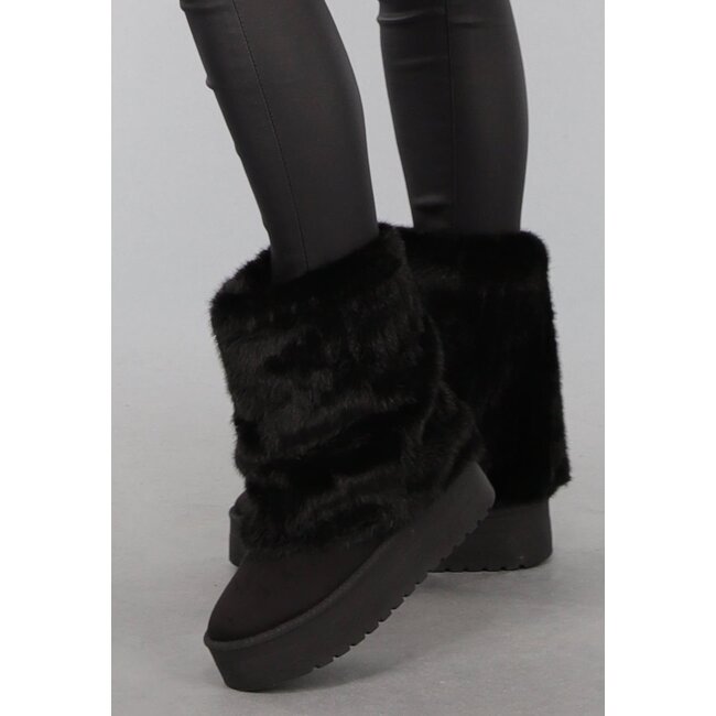 Schwarze Kunstpelz-Schneestiefel