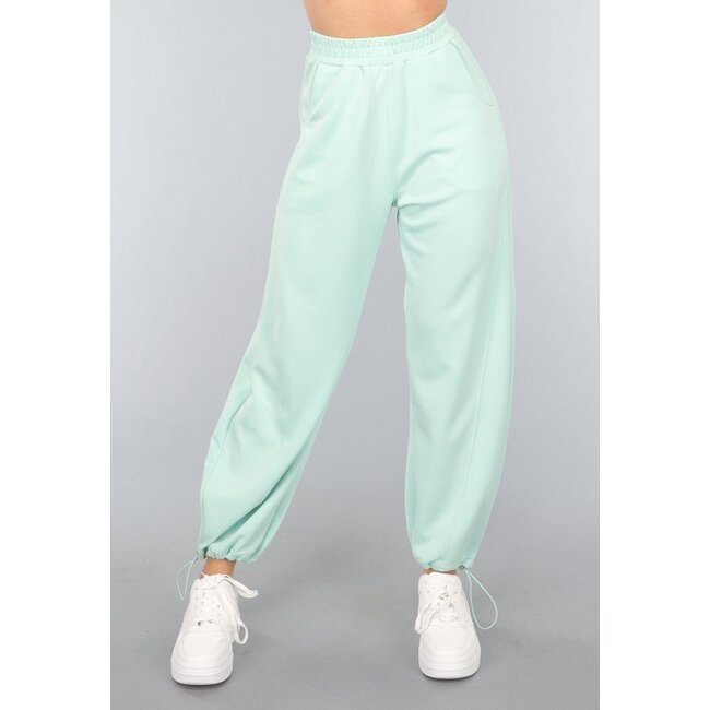 Mintgrüne Sweatpants mit Taschen