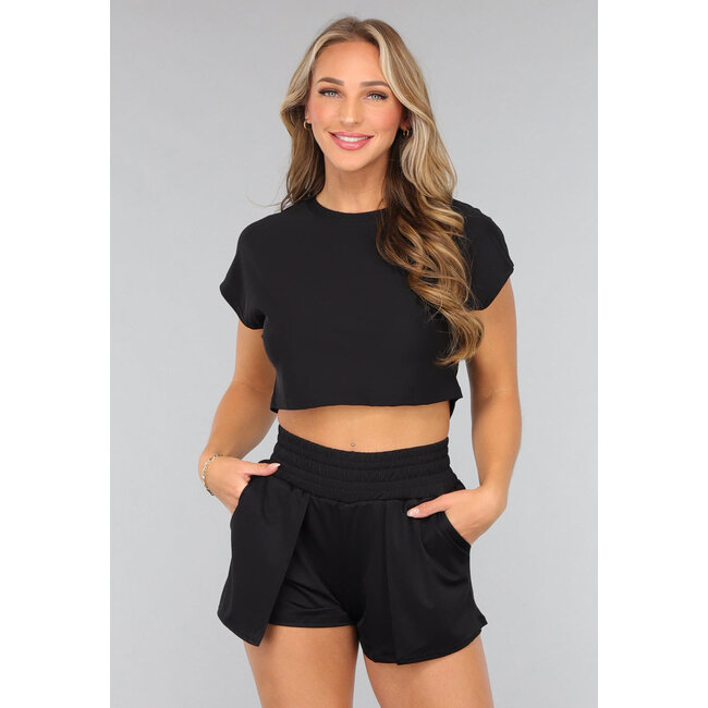 Schwarzes kurzärmeliges Sport-Top