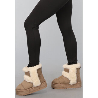 Braune Kunstfellstiefel mit Plateau