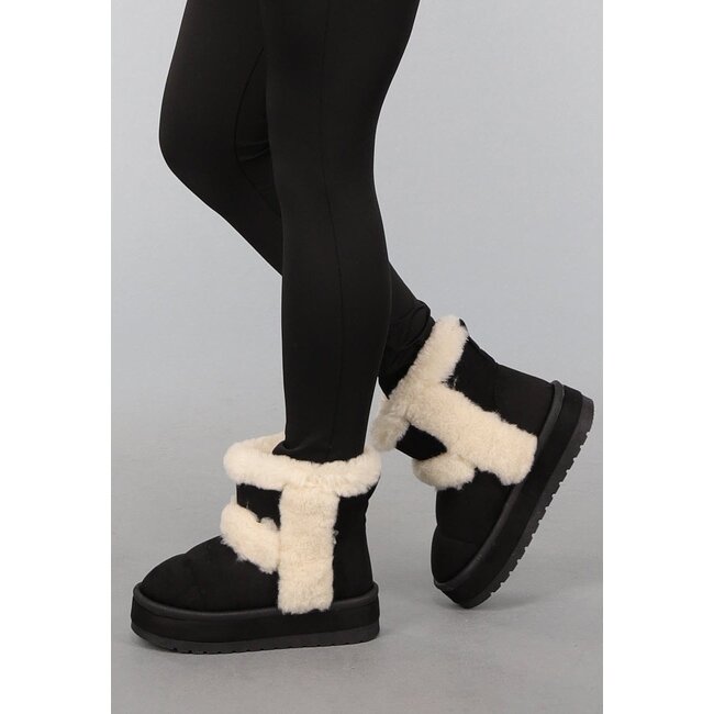 Schwarze Teddy-Stiefel mit dicker Sohle